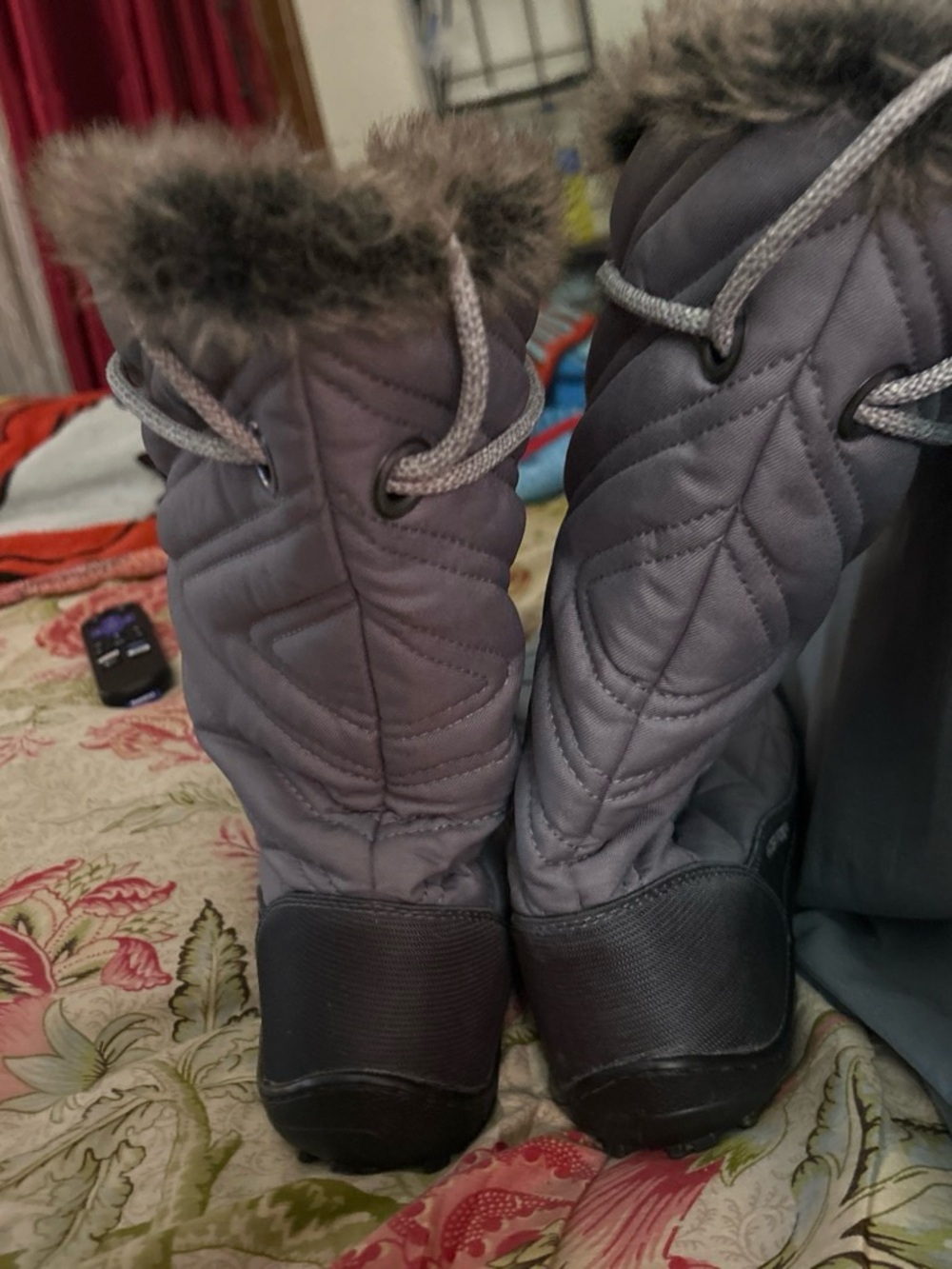 Columbia Minx Mid III Waterproof Snow Boots Ti Grey Steel 9.5 Pristine - Picture 3 of 4